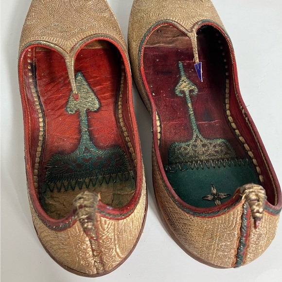 Vintage Arabian Persian Handmade Genie Slippers - Picture 5 of 12